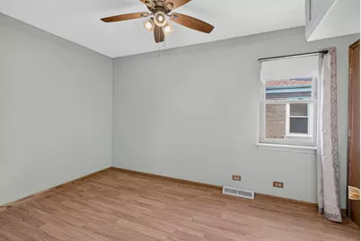 9628 S Utica Avenue, Evergreen Park, IL 60805 - Photo 17