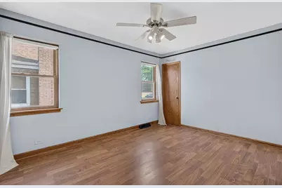 9628 S Utica Avenue, Evergreen Park, IL 60805 - Photo 15