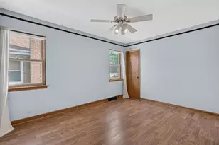 9628 S Utica Ave, Evergreen Park, IL 60805 - Photo 15