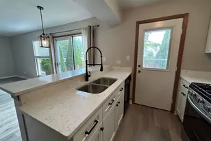 1453 N Chelsea Ave, Palatine, IL 60067 - Photo 3
