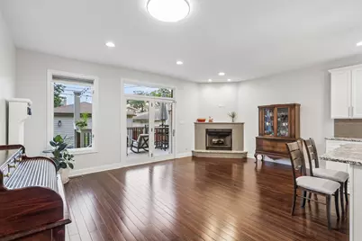 2811 N 75th Avenue, Elmwood Park, IL 60707 - Photo 5