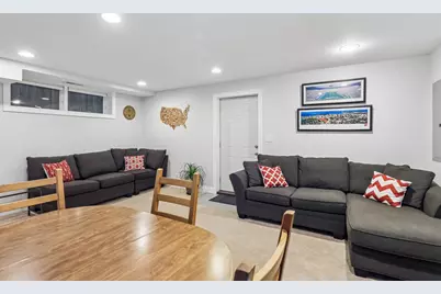2811 N 75th Avenue, Elmwood Park, IL 60707 - Photo 23