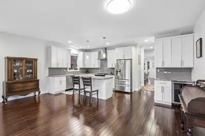 2811 N 75th Avenue, Elmwood Park, IL 60707 - Photo 7