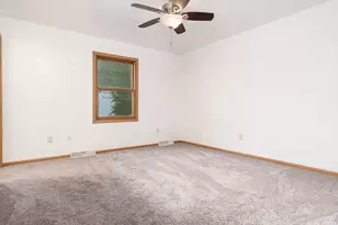 2951 16th St, Rockford, IL 61109 - Photo 17