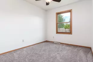 2951 16th St, Rockford, IL 61109 - Photo 23