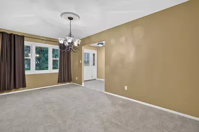 5006 W Oakwood Drive, McHenry, IL 60050 - Photo 7