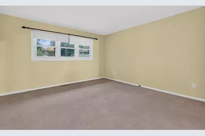 5006 W Oakwood Drive, McHenry, IL 60050 - Photo 21