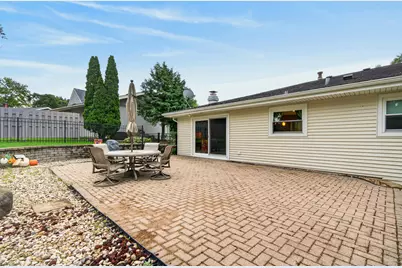 5006 W Oakwood Drive, McHenry, IL 60050 - Photo 23