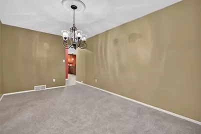 5006 W Oakwood Drive, McHenry, IL 60050 - Photo 9