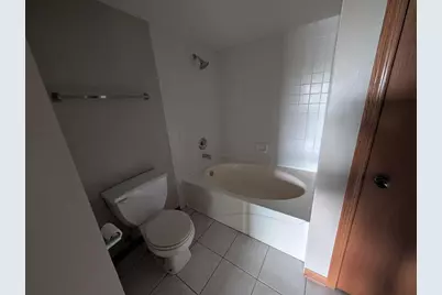 8809 S 79th Avenue #20, Hickory Hills, IL 60457 - Photo 7
