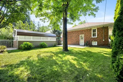 126 W Elm Street, Streator, IL 61364 - Photo 37