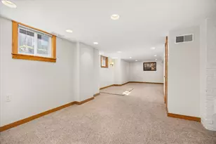 126 W Elm St, Streator, IL 61364 - Photo 23