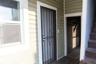 8739 S Colfax Ave, Chicago, IL 60617 - Photo 13