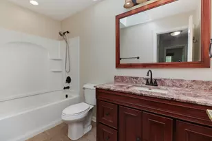 19356 Nottingham Dr, Bloomington, IL 61705 - Photo 25