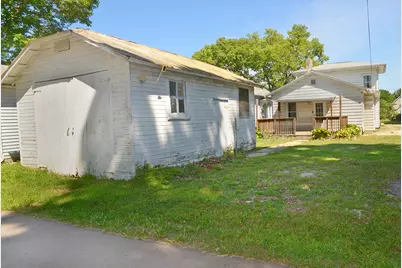 915 Illinois Avenue, Ottawa, IL 61350 - Photo 3