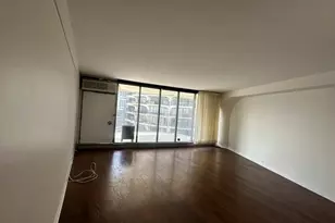 300 N State St, Chicago, IL 60654 - Photo 5