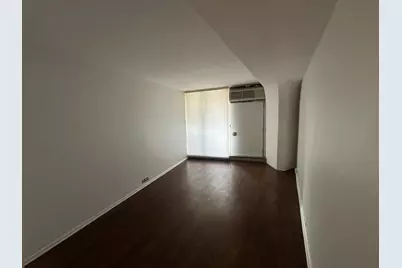 300 N State Street #4135, Chicago, IL 60654 - Photo 7