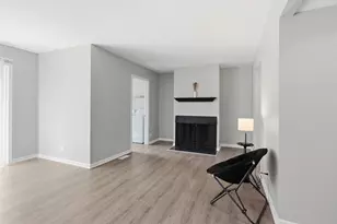 809 Bishop Ct, Schaumburg, IL 60194 - Photo 7