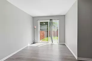 809 Bishop Ct, Schaumburg, IL 60194 - Photo 11