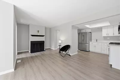 809 Bishop Court, Schaumburg, IL 60194 - Photo 5