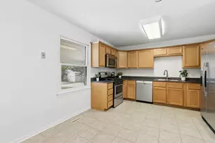 1736 Poplar Ave, Hanover Park, IL 60133 - Photo 7