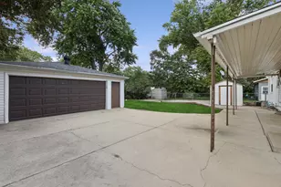 1736 Poplar Ave, Hanover Park, IL 60133 - Photo 19