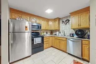 2005 S Finley Rd, Lombard, IL 60148 - Photo 5