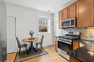 5345 W Belmont Ave, Chicago, IL 60657 - Photo 3