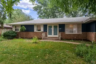 823 Pine Valley Dr, Rockford, IL 61107 - Photo 3