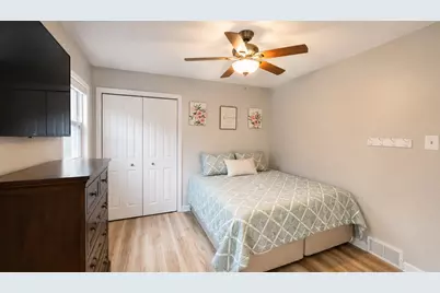 4614 W 87th Street, Chicago, IL 60652 - Photo 9