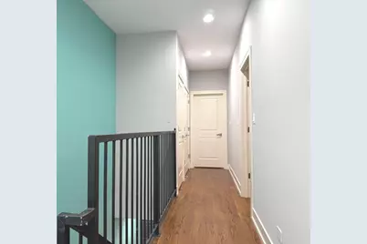 544 E 46th Place, Chicago, IL 60653 - Photo 13