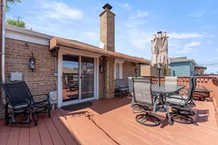 5747 S Meade Ave, Chicago, IL 60638 - Photo 5