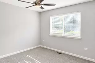 3131 Saganashkee Ln, Naperville, IL 60564 - Photo 13