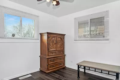 12704 S Muskegon Avenue, Chicago, IL 60633 - Photo 11