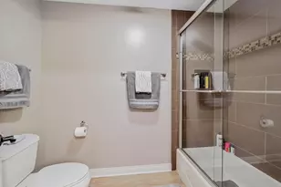 305 N Dale Ave, McHenry, IL 60050 - Photo 57