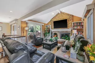 305 N Dale Ave, McHenry, IL 60050 - Photo 25