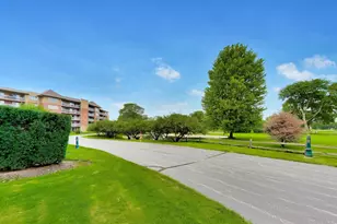 710 Creekside Dr, Mount Prospect, IL 60056 - Photo 33