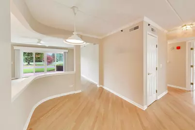 710 Creekside Drive #101, Mount Prospect, IL 60056 - Photo 15