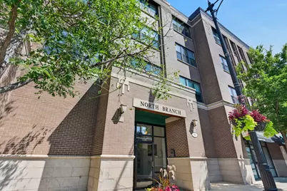 2510 W Irving Park Road #303, Chicago, IL 60618 - Photo 23