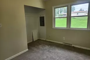 914 Oakleaf Ave, McHenry, IL 60051 - Photo 11