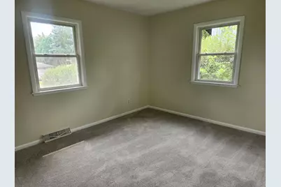 914 Oakleaf Avenue, McHenry, IL 60051 - Photo 13