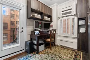 222 E Chestnut St, Chicago, IL 60611 - Photo 29