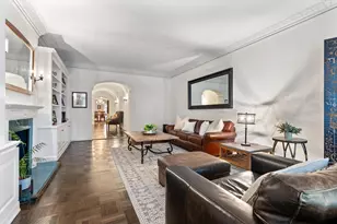 222 E Chestnut St, Chicago, IL 60611 - Photo 9