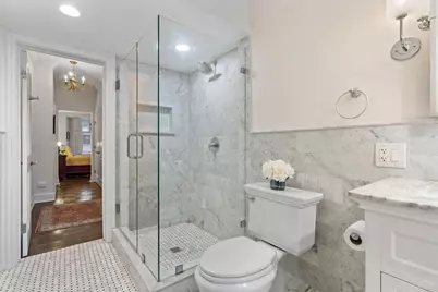 222 E Chestnut Street #6B, Chicago, IL 60611 - Photo 25