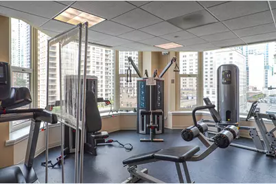 25 E Superior Street #3701, Chicago, IL 60611 - Photo 33