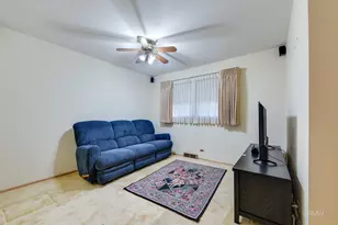 227 N Mill Rd, Wood Dale, IL 60191 - Photo 15