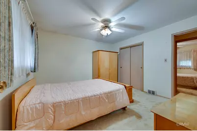 227 N Mill Road, Wood Dale, IL 60191 - Photo 11