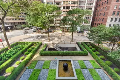 260 E Chestnut Street #303, Chicago, IL 60611 - Photo 9