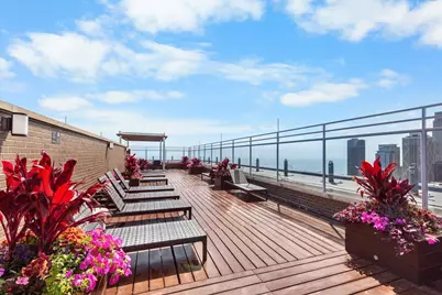 260 E Chestnut Street #303, Chicago, IL 60611 - Photo 23