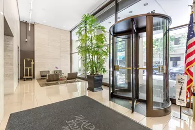 260 E Chestnut Street #303, Chicago, IL 60611 - Photo 17